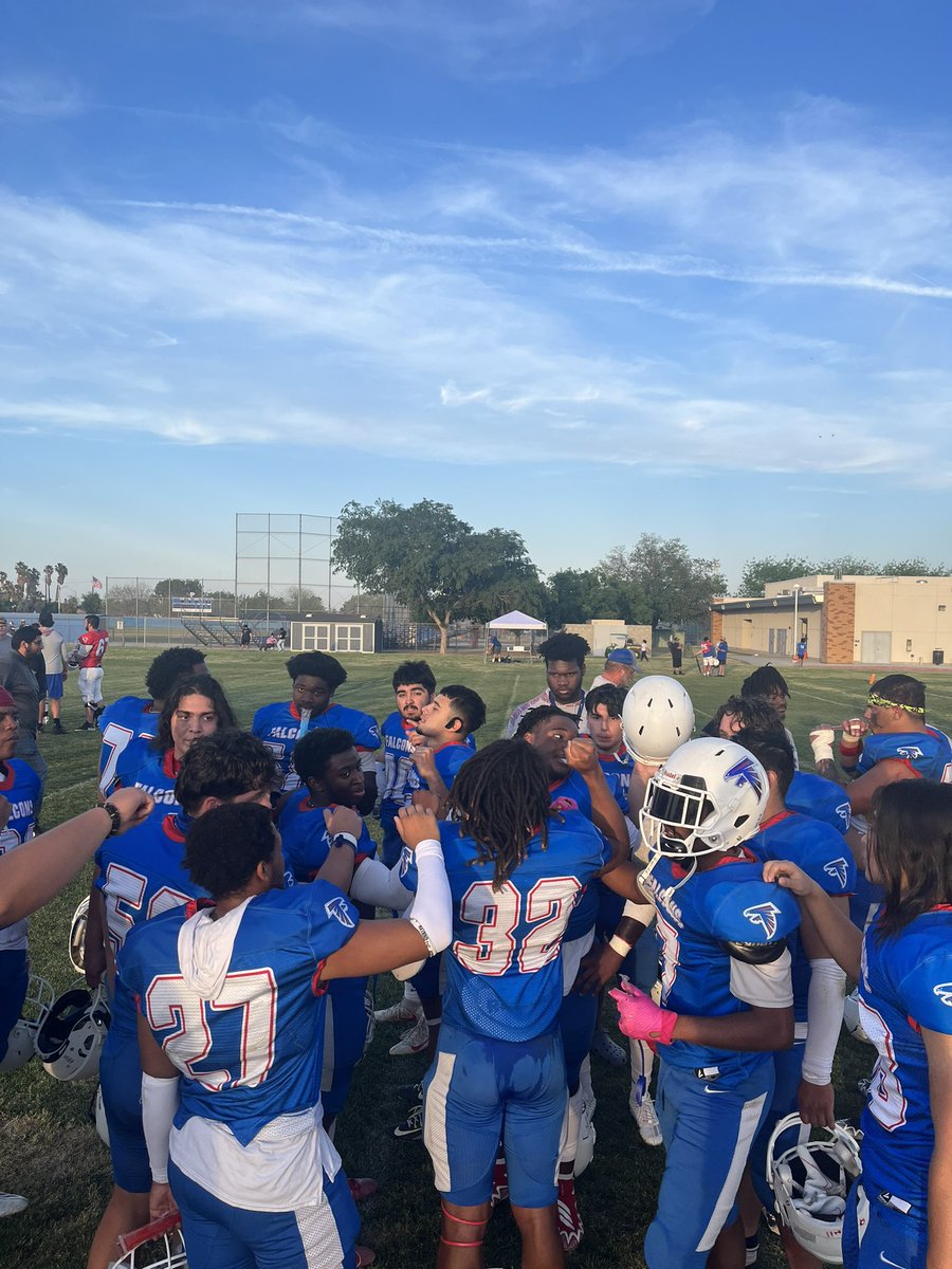 CoachAuriemma's tweet image. First Spring Ball as DC in the Books‼️@WHC_Falcons is a special place with special people and talent‼️Happy to call Coalinga home and Proud to be a Falcon‼️LOVE THESE GUYS‼️ #WinTheDay #CultureOverScheme