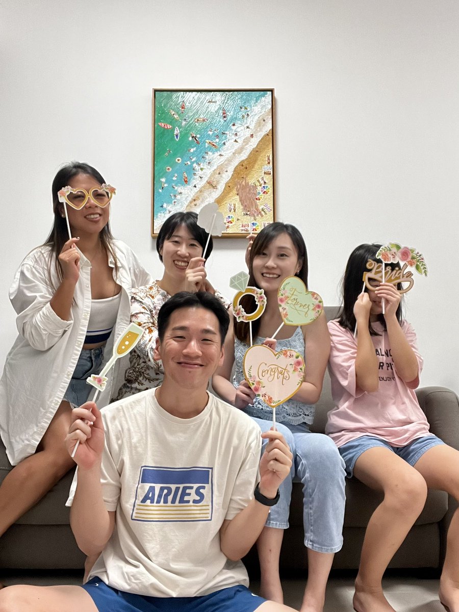 CarolManila's tweet photo. just some happy tweep days lately💙  #lwyww game strong https://t.co/VAa6JvLHbS