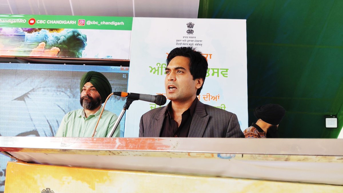 Gurmeet_Singhhh's tweet image. उस व्यक्ति को कामयाबी अधिक मिलती है,
जिसके आसपास शत्रुओं की कमी ना हो...

इसलिए शत्रुओं का भी सम्मान करें।

Good Morning 🌅

#April2023 #today #thegurmeetsingh #India #GoodMorningTwitterWorld #goodmorning