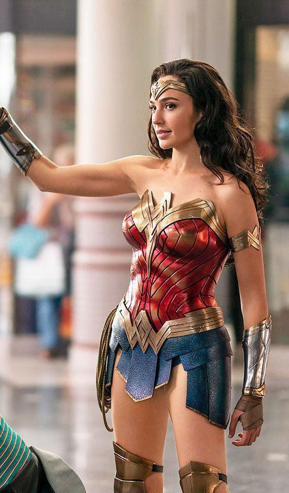 DianaSluty's tweet photo. Diana Prince, princesa de Temiscira 

Bisexual se desconoce su preferencia 

Muy pocos límites la mayoría discutibles

Sumisa la mayor parte del tiempo aún que puede haber alguna excepción 

Gustos variados aún que con mayor inclinación por la humillación y bimboficación

#SexRol https://t.co/vx4XKf2oi4