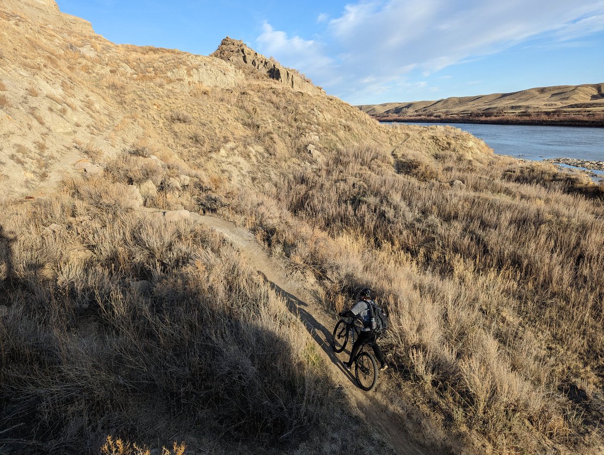 kellyoptra's tweet photo. More than 1000 #1GoodThingToday #OneGoodThingToday grateful I am no longer muscle wasting. pituitary meds - yay! Able to single track w/boys 1 way & take path back. Jen @MedicineHatYMCA living fit is amazing. Now just to watch head pressure/exercise headache. Any suggestions? https://t.co/v6LdgwjCg3