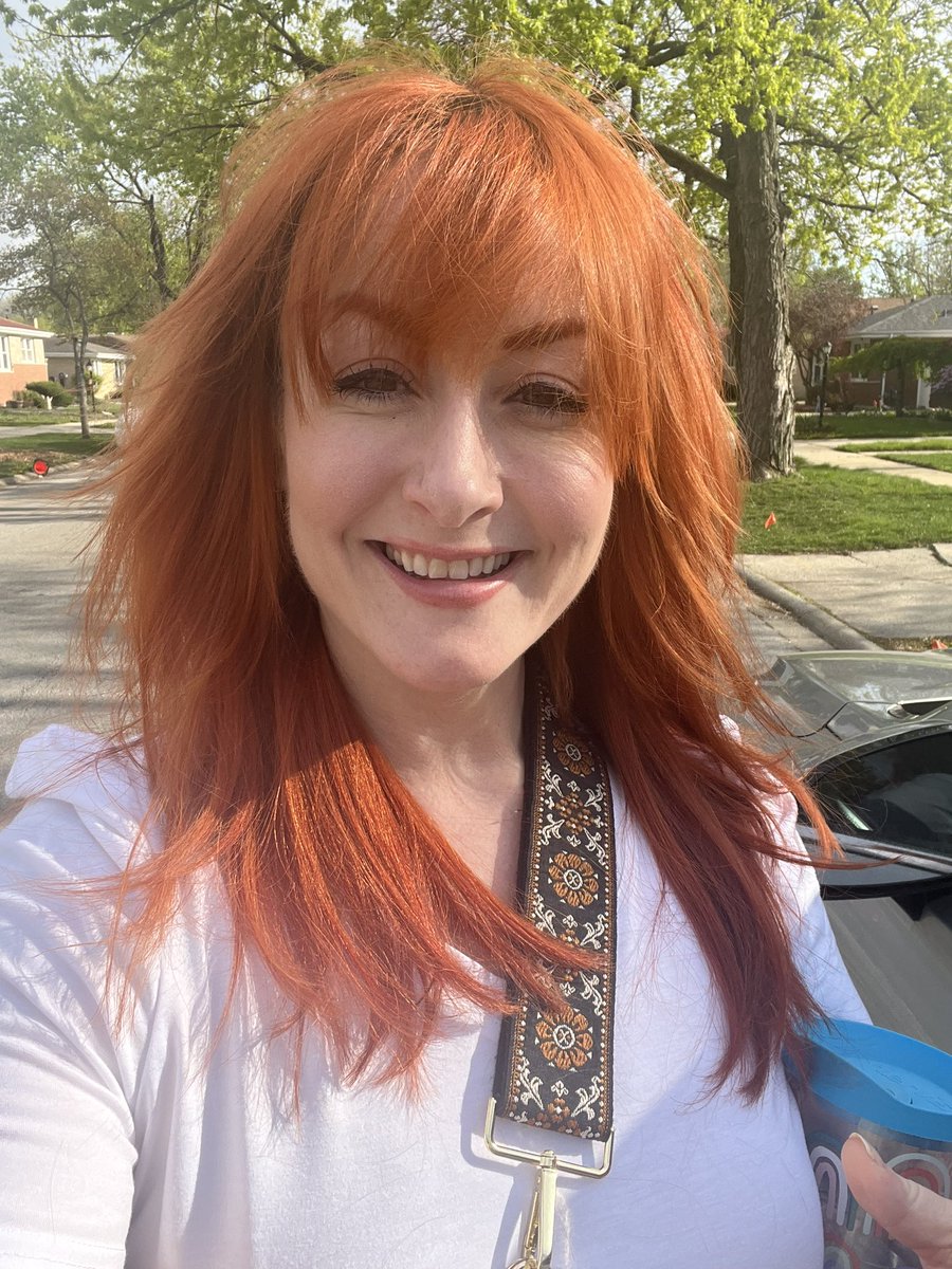 _MrsSumner's tweet image. Today’s @FlossmoorHills fun run was so lit!  I loved DJing! Please tag me in all the pics &amp;amp; videos! #d161 #flossmoorhillspto