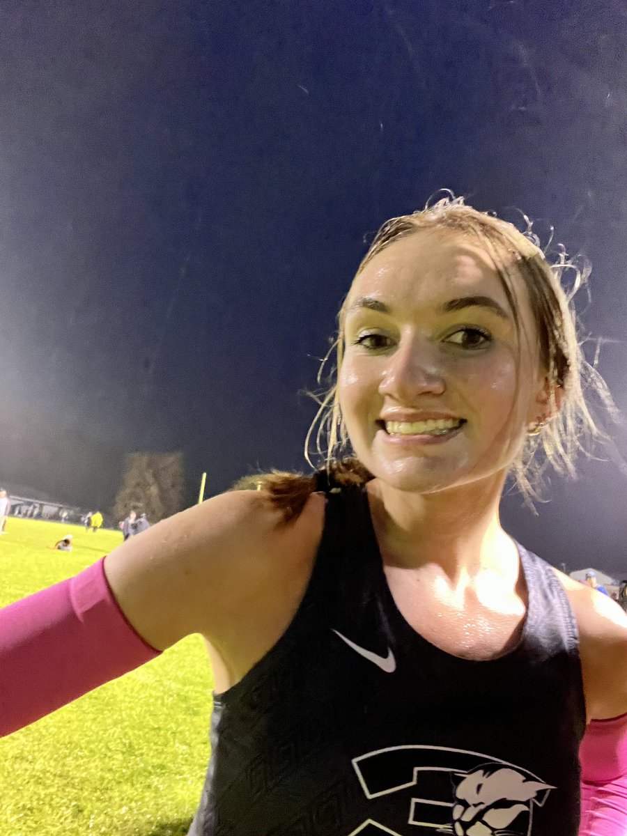coachtesta's tweet photo. Bella Grant races to an emphatic first sub 12 in the 3200 going 11:41 for 2nd place at Mason! #TheresNoFrowningDuringThe3200 https://t.co/6NTA5LMlaF