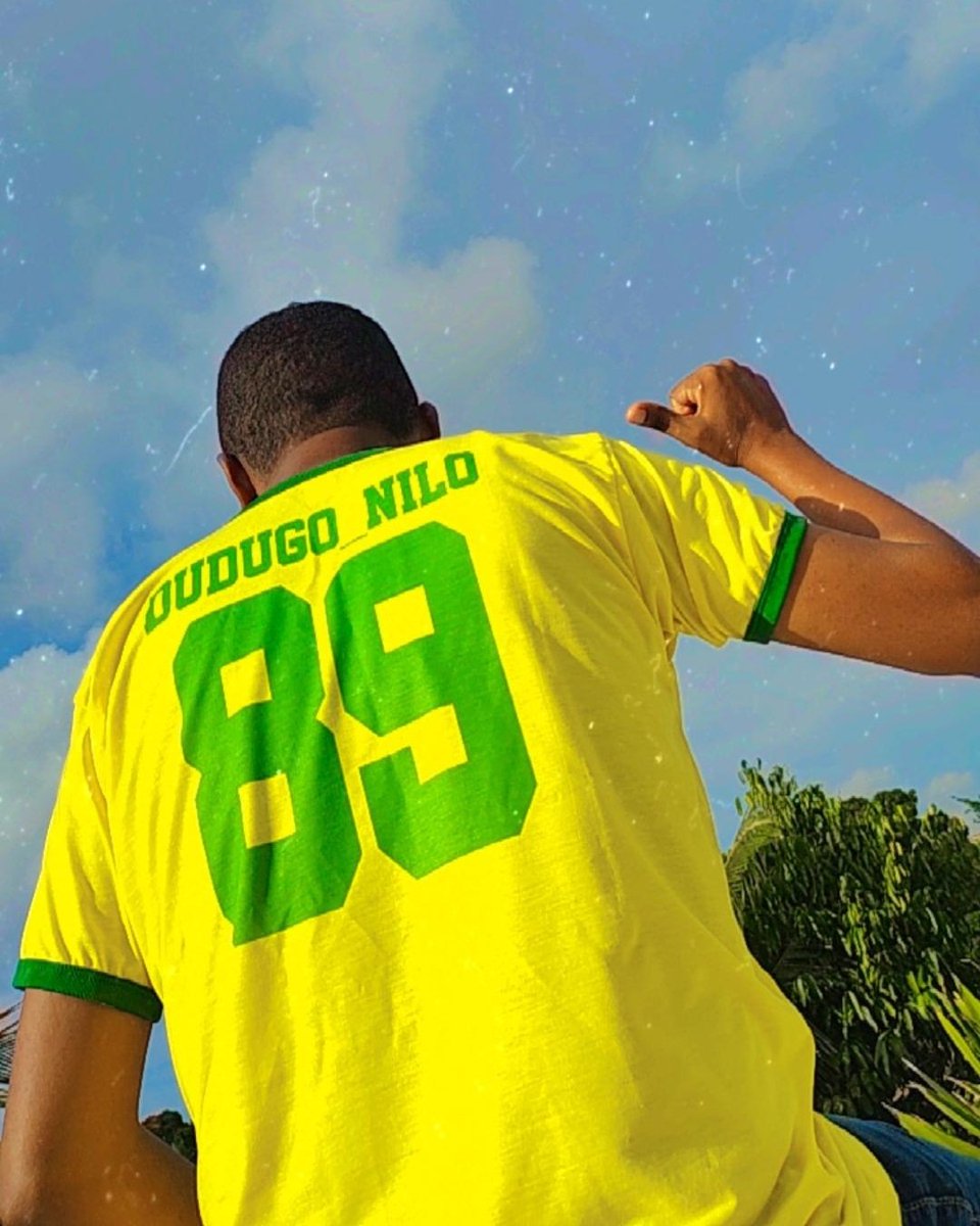 DudugoNilo1's tweet photo. minha camisa é 89 seleção brasileira sempre 🇧🇷🤍💙💚💛 https://t.co/P0VVCRehNC