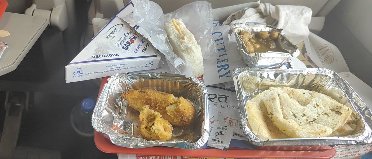 therealpingoo's tweet photo. Vande Bharat train. Cutlets, chole not cooked properly, Kulcha, sandwich not fresh &amp; of poor quality. Only thing eatable was curd &amp; packaged cake.
Need opt out option from food while booking. Such high rates, substandard quality food is unacceptable.
@IRCTCofficial @RailMinIndia https://t.co/lcRWwvr7fI