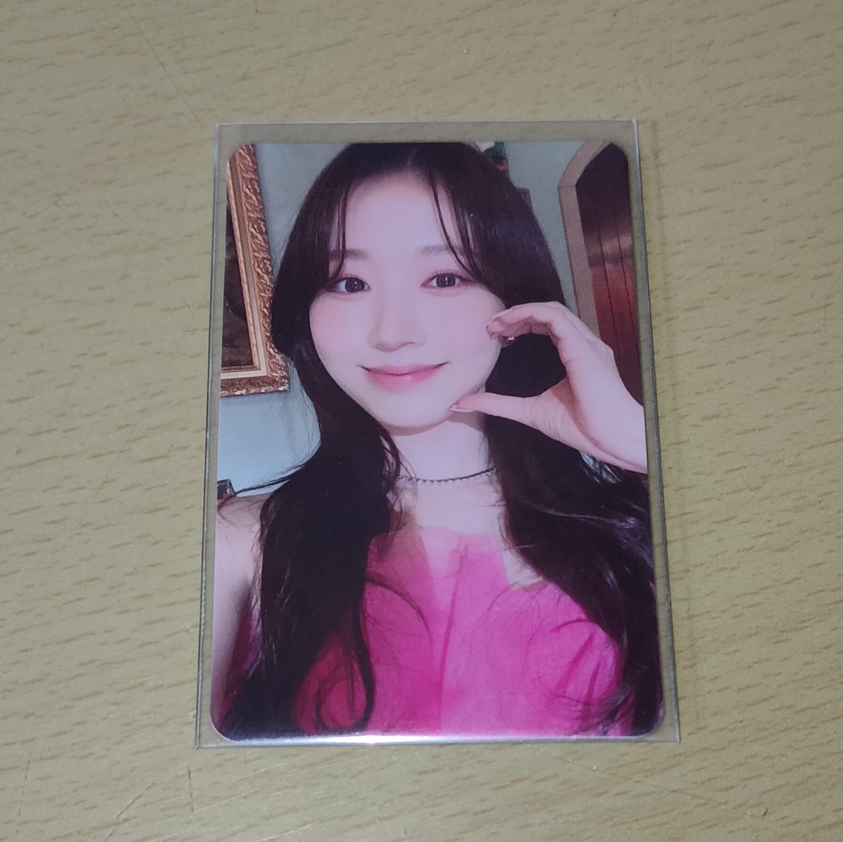 jieocart's tweet photo. 💌 - #tojieo
from
⤷ @luvlybae_ | #eloiseproofs

hii, haewon arrived and came home today ! tysm for letting me adopt her >< https://t.co/q30sR2r4Gz