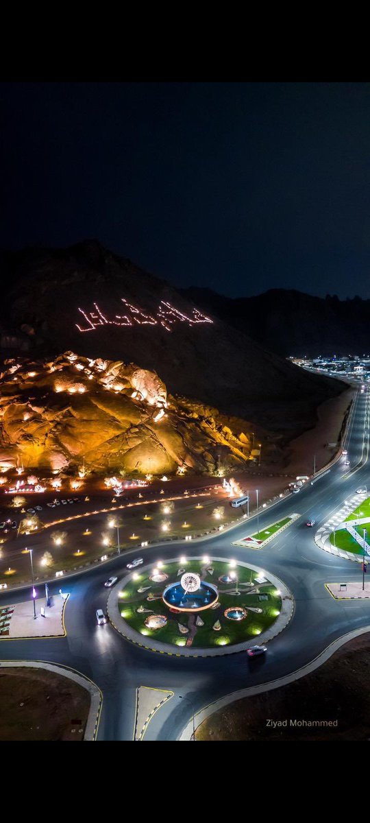 ffmalrashede's tweet image. وأنتِ!..
 يا بنت فجرٍ في تنفّسه

ما في الأنوثة.. من سحرٍ وأسرارِ
#حائل
#غازي_القصيبي