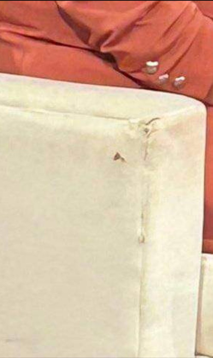 elvio_maldo's tweet image. #DebateDelViernes ya q dice ángel q le va tannn  biennn ...q arreglen los sillones o los cambien