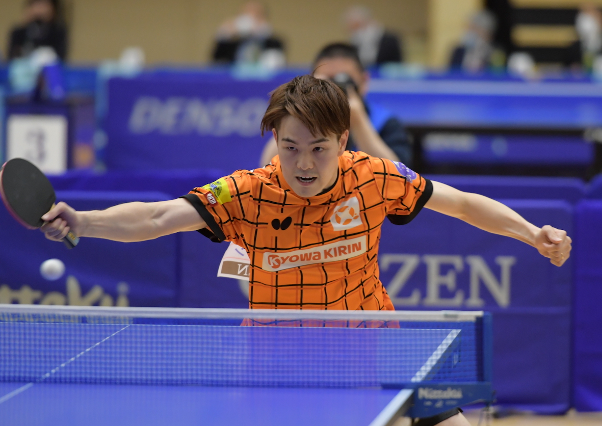 シチズンカップ  第32回日本卓球リーグ選手権
ビッグトーナメント茨城大会

男子シングルス決勝
松下（クローバー歯科カスピッズ）　3-2　渡辺（協和キリン）

接戦となった男子決勝戦。最後まで攻め切った松下が勝利し、優勝を飾った。

#JTTL #日本卓球リーグ