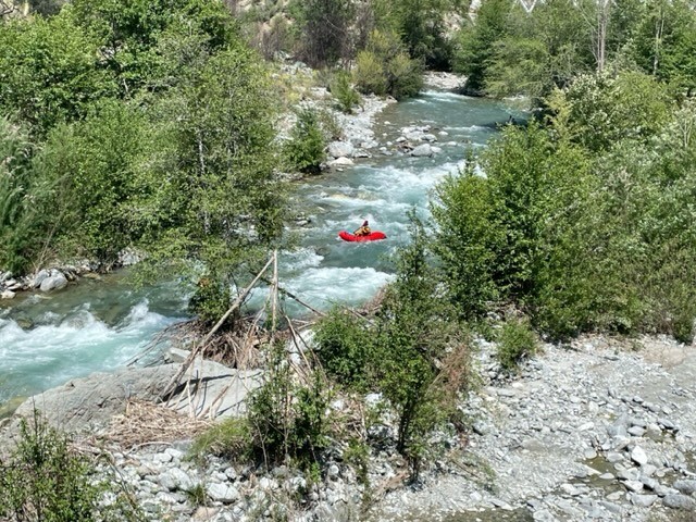 Angeles_NF's tweet photo. Whooooa! Can you believe this is the East Fork of the San Gabriel River? Forest visitors are reminded to use 𝗲𝘅𝘁𝗿𝗲𝗺𝗲 𝗰𝗮𝘂𝘁𝗶𝗼𝗻 around and near rivers/creeks. Even stream crossings to waterfalls can be dangerous. Undertows (strong currents) are invisible but deadly. https://t.co/rtbdSrzFjg