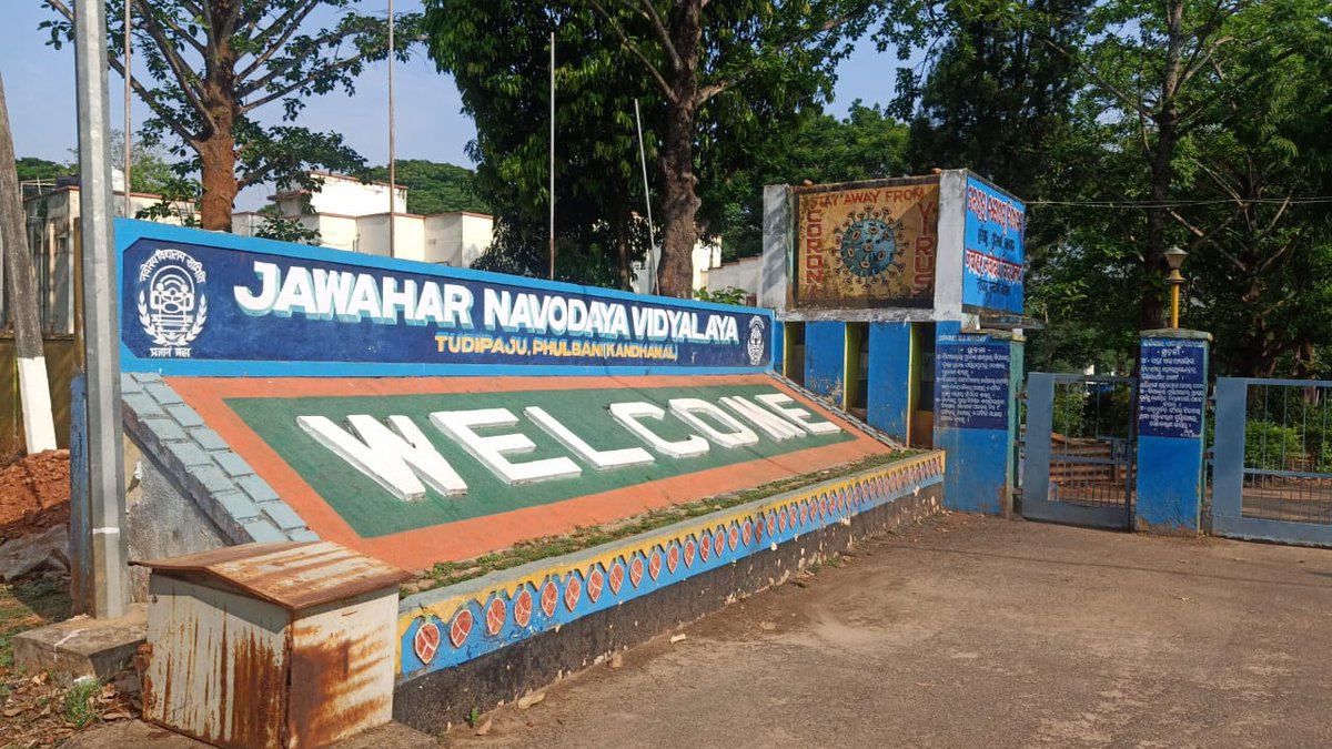 jppattanaik's tweet photo. @DMKandhamal Sir, need your immediate attn. #JNVPhulbani does not have enough teachers. School is run through inexperienced contractual teachers and the students are not getting the attn they need. The situation is impacting learning process. (1/n)
@CommissionerNVS @dpradhanbjp https://t.co/N6h14Xc276