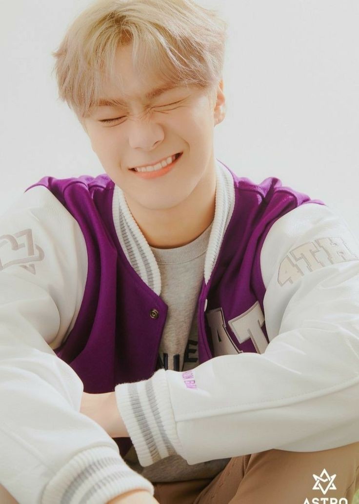 Mb_loops's tweet photo. #문빈 🥺 https://t.co/8aXgRLE3V8
