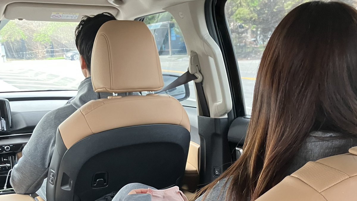 japan_curling's tweet image. 【世界MDカーリング選手権大会2023】
江陵はすっきり快晴とはいきませんが、過ごしやすい天気です。選手たちは好きな音楽を聞いて気持ちを高めながら会場に向かいます。
#WMDCC2023 #TEAMJAPAN #curling