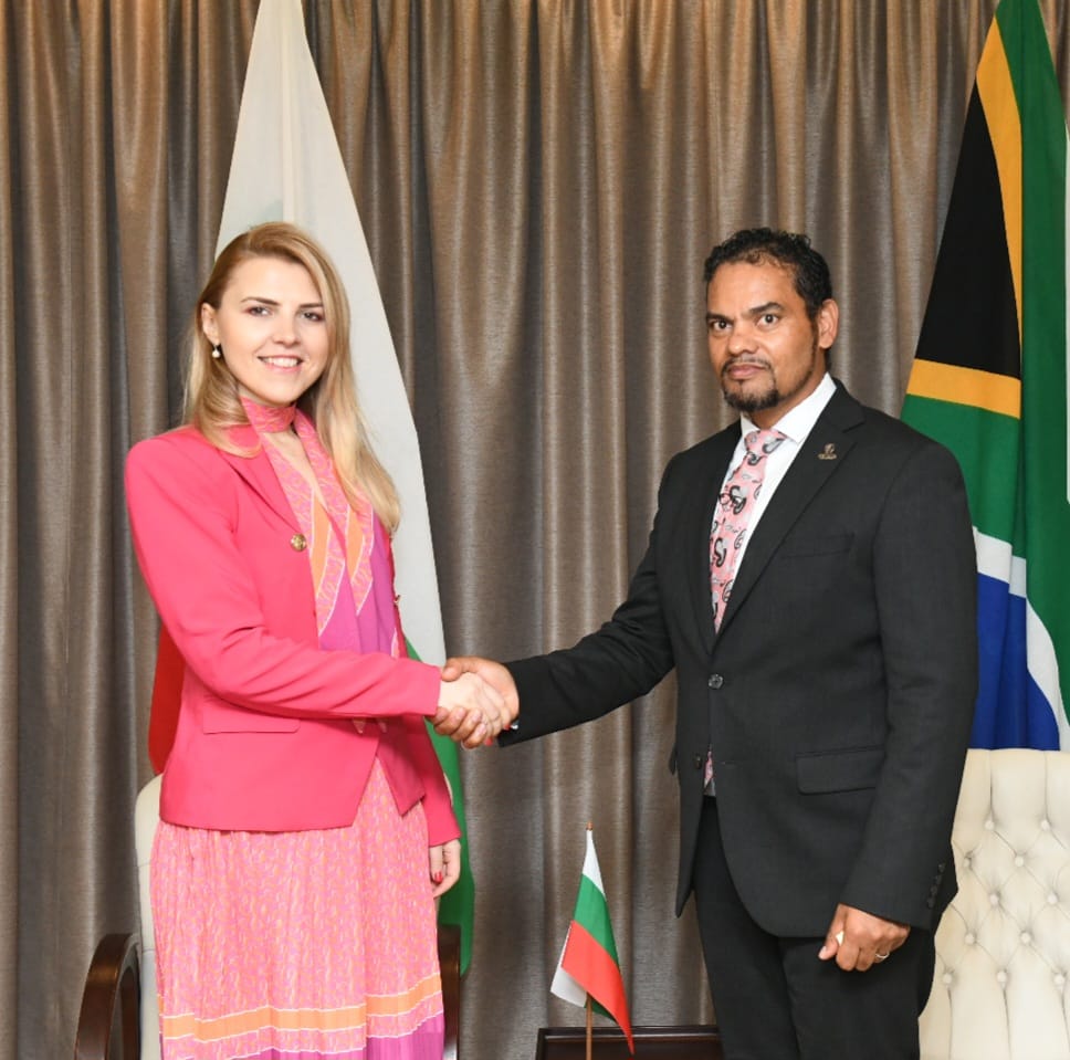 DIRCO_ZA's tweet photo. 🇿🇦🇧🇬| The Deputy Minister of International Relations and Cooperation, Mr Alvin Botes, meeting with Ms. Velislava Petrova, Deputy Minister of Foreign Affairs for the Republic Bulgaria.
#SABulgariaRelations
#30YearsofDiplomaticRelations 🇿🇦🤝🇧🇬
📷: Jacoline Schoonees / #DIRCO https://t.co/0yFlrx268C