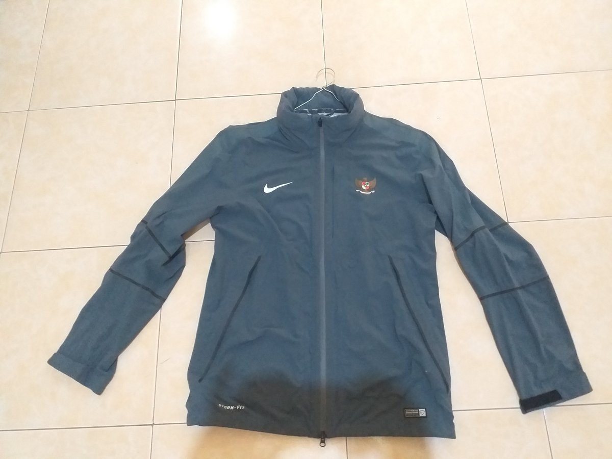 RickyAK99's tweet photo. #jersey4sale @Jerseyforum 
MU H 22/23 PI BNWT size XL : 1600k
Jaket training Timnas Indo 2014 PI size L : 200k
Jaket anthem Timnas KorSel 2014 PI size XXL : 400k
WA 081297522209 https://t.co/4oPwVcaxtl