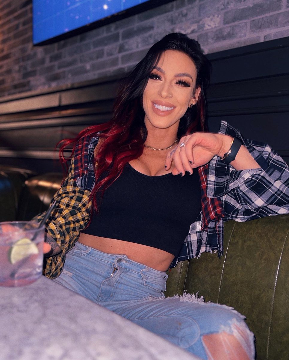 KAYLA ROSSI tweet media