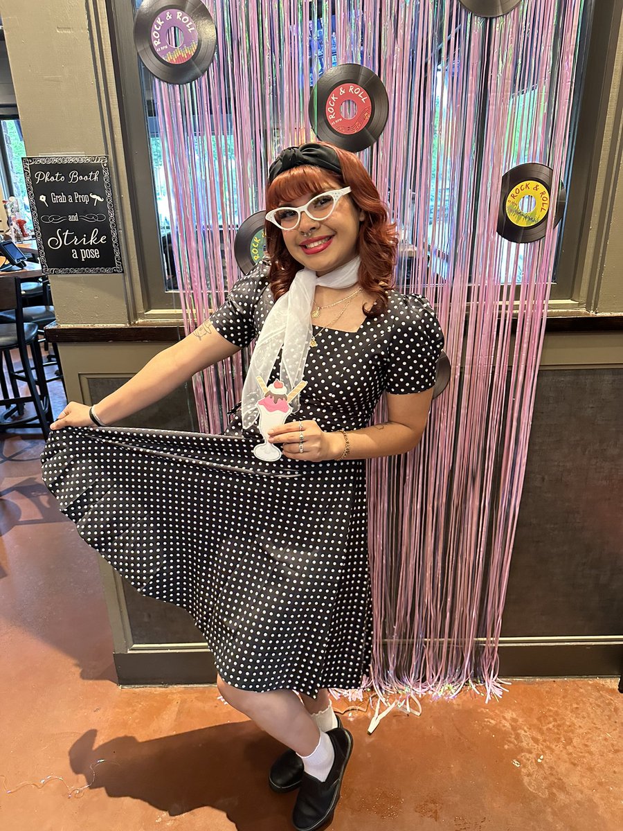 wherry_lisa's tweet photo. 50’s Friday here at #ChilisJustinRoad and Violet won best costume!! #ChilisLove #PlayingRestaurant #EngagedTeamMembers @weeks_at_work @JemmaSage2 @TonyGal70075394 https://t.co/I79qXDwEZU