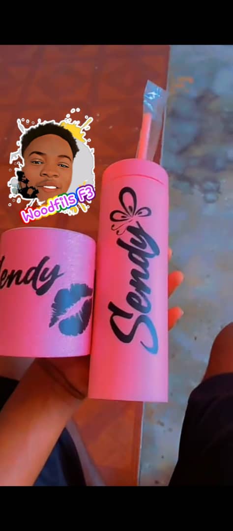 HandralMartinez's tweet photo. Nan F3  printing nou fè 

Tasse personnalisé 
Assiette /////
Po personnalisé
Cristal personnalisé 
Céramique personnalisé 
Ak anpil lot bagay anko ki gen rapò ak enpresyon 
Ekri nou sou whatsapp si w entèrese +50935193049 https://t.co/DPcq2tuXpV