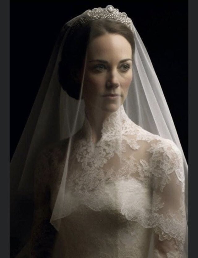 Shaz204727916's tweet photo. Happy Anniversary to HRH Catherine,  The Princess Of Wales 🥂🥂🍾 https://t.co/03B9TTlTmA