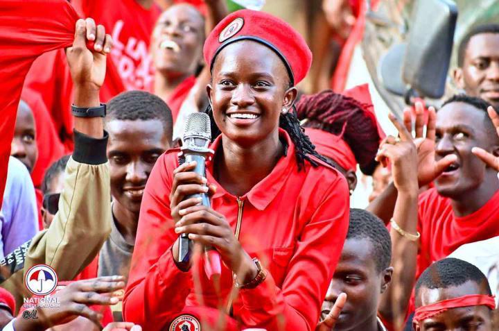 AmeAmata's tweet photo. #LENIAFORGUILD
#LENIAFORMUBS
2 days to the final day your vote is important one love 😘💕
#NUP https://t.co/559RF9ZzpL
