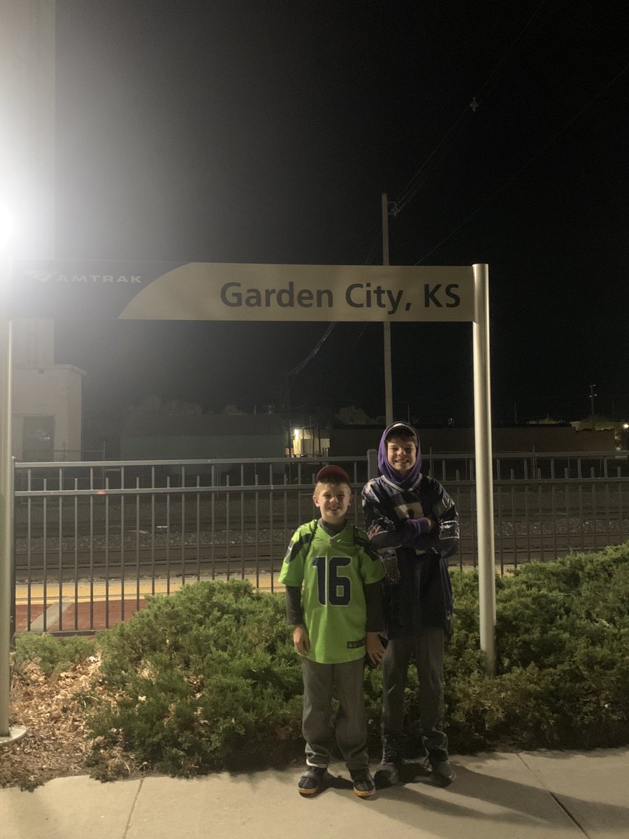 CoachSullivan84's tweet photo. Headed to KC for NFL Draft to see our favorite cat drafted ⁦@C_Vaughn22⁩. EMAW https://t.co/YxiMXWDW3L