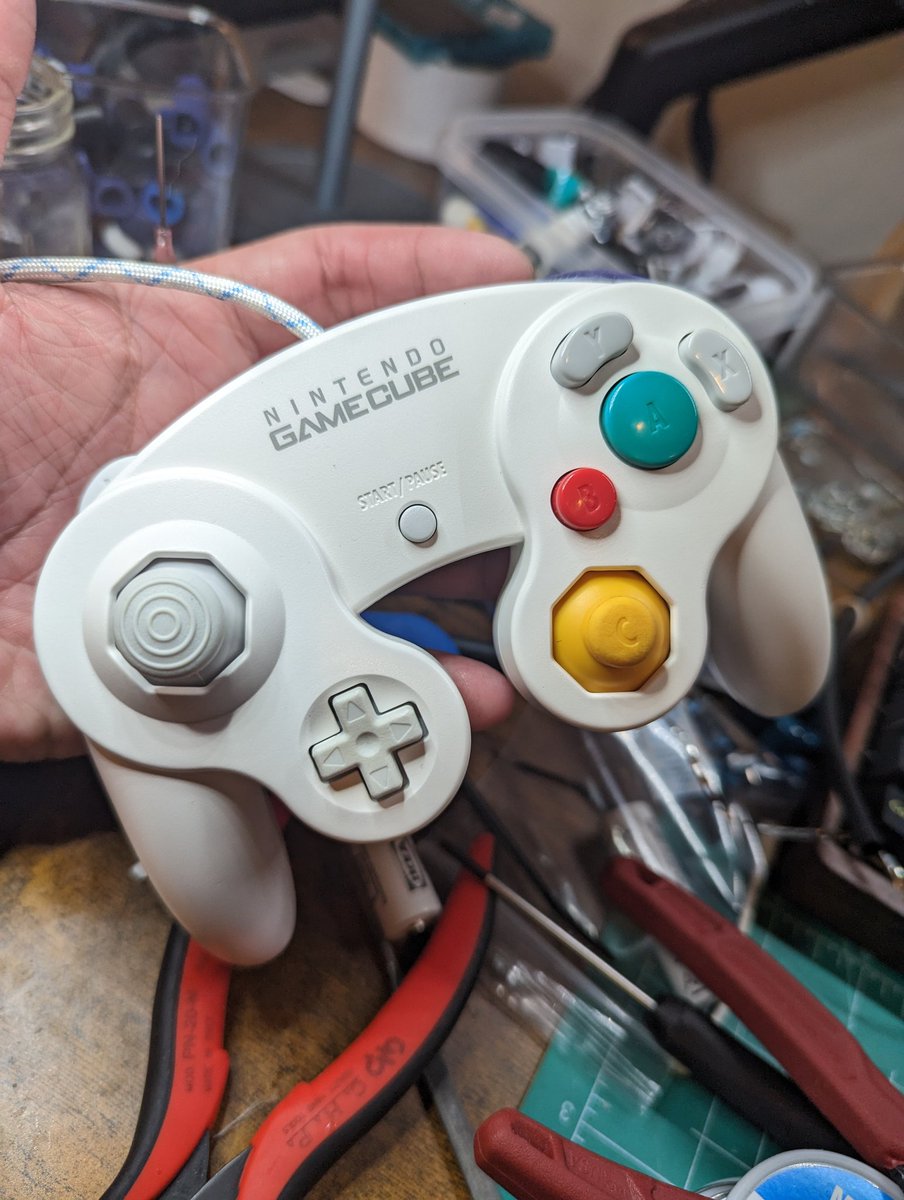 TurtleBox_'s tweet photo. White phob 2.0.2 build for @Heyodogo https://t.co/fFleIqJpmd