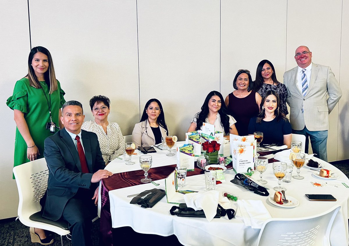 Eastlake Feeder Pattern at the PIE Recognition! 💜✨ Grateful to all Partners in Ed for your dedication and service to our schools! 🙏🏼 #EastlakeFeederPattern #TeamSISD #SISD_PIE