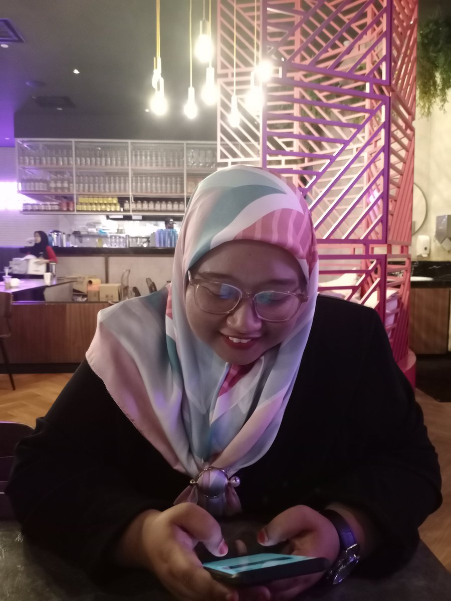 itzd33na's tweet photo. Yeayyyyyyyy jumpa jugak ma fav unnie!!!!😍😘 https://t.co/SVTEF2skr4