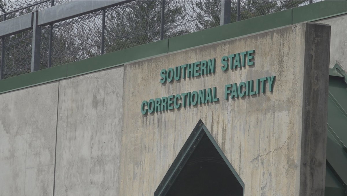 wcax's tweet photo. A look at healthcare in Vermont’s prisons @rmann reports. https://t.co/u6ta30A64C https://t.co/9SB6mns3No