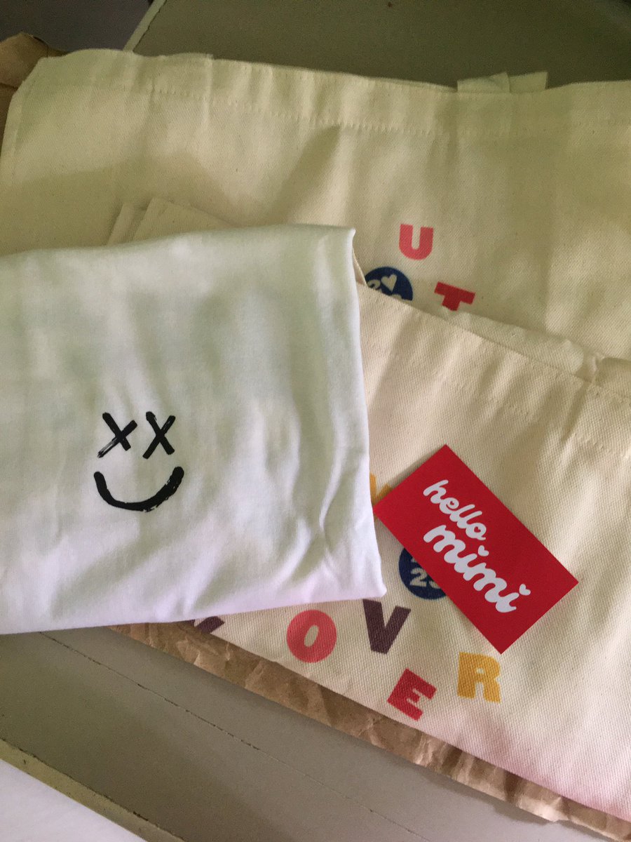 0bviously_1d's tweet photo. GOT MY ORDER NA FROM @hellooomimiii SAUR GANDAAA + GOOD QUALITY <333 https://t.co/BfsEf825mO