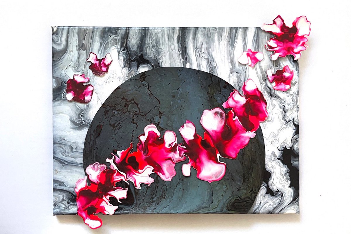 lcafanart's tweet photo. Finally back after three long years of not pouring. 

Here’s “Reimagined Saturn”
I used my old acrylic pours and repurposed them to create this celestial collage. 

Now looking for its forever home!
DM me if interested 💖✨

#artph #acrylic #abstract https://t.co/rsoEB6fvqf