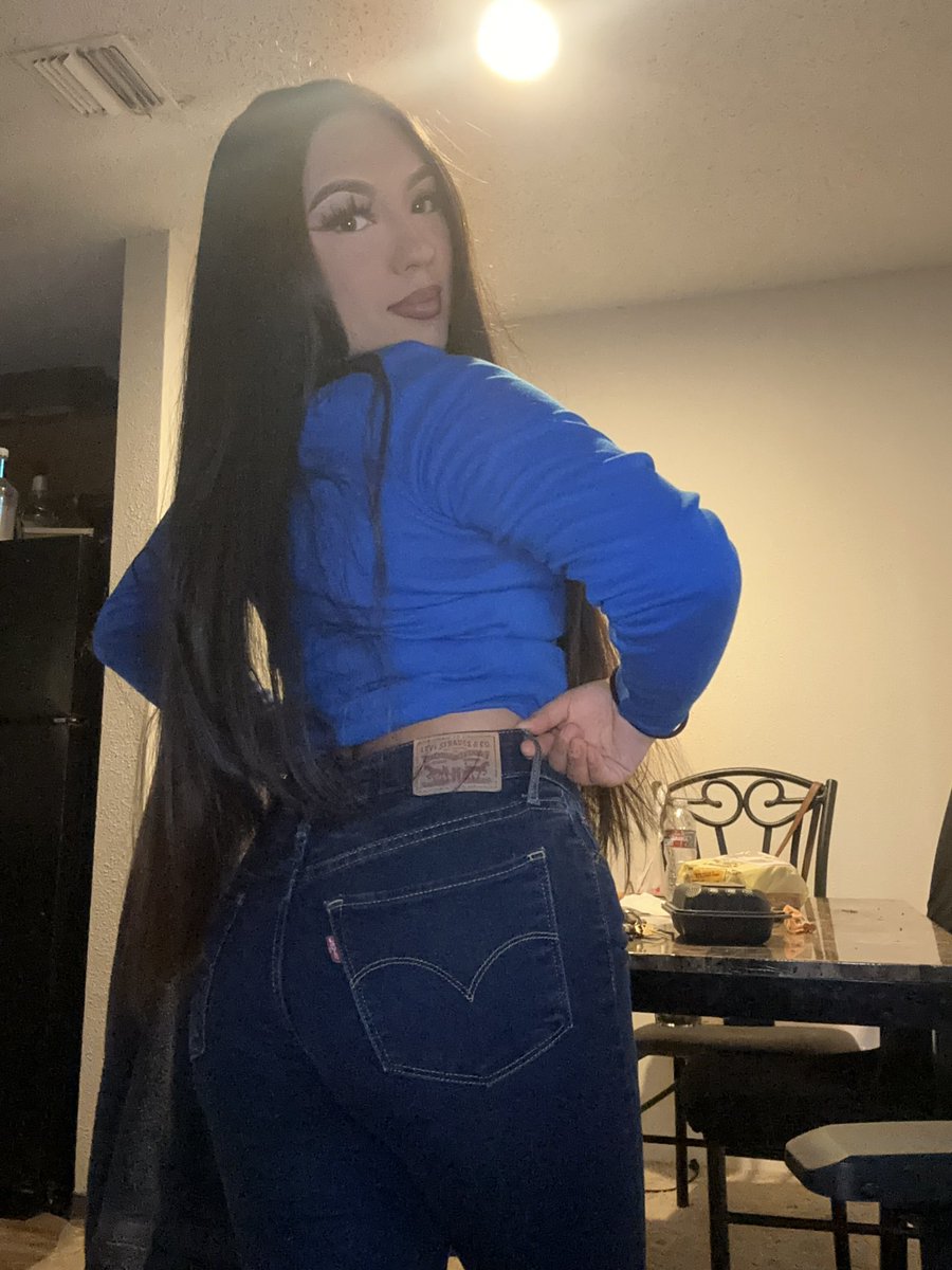 SoloCelleste's tweet photo. She Look Like 🌟. 

#Texas #NFLDraft #StarWarsJediSurvivor #TOTP #amarillo  #Austin #atx #htx #fiesta #fiestalatina #latina #satx #TheMaskedSinger  #solo https://t.co/nFZ0AWBOUN