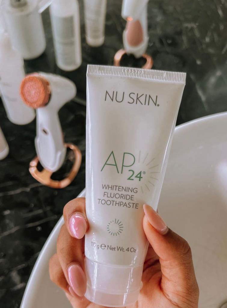 Lush_Beauty1's tweet photo. Start your day with a cavity-fighting formula that leaves you with a fresh. AP 24® is also formulated to lighten teeth without peroxide to help give you the dazzling, clean smile of your dreams. Try AP 24 and smile brighter

WhatsApp 0749777590

Boity Woolies  #KhobangMazitwala https://t.co/IvkZVWp6Oh