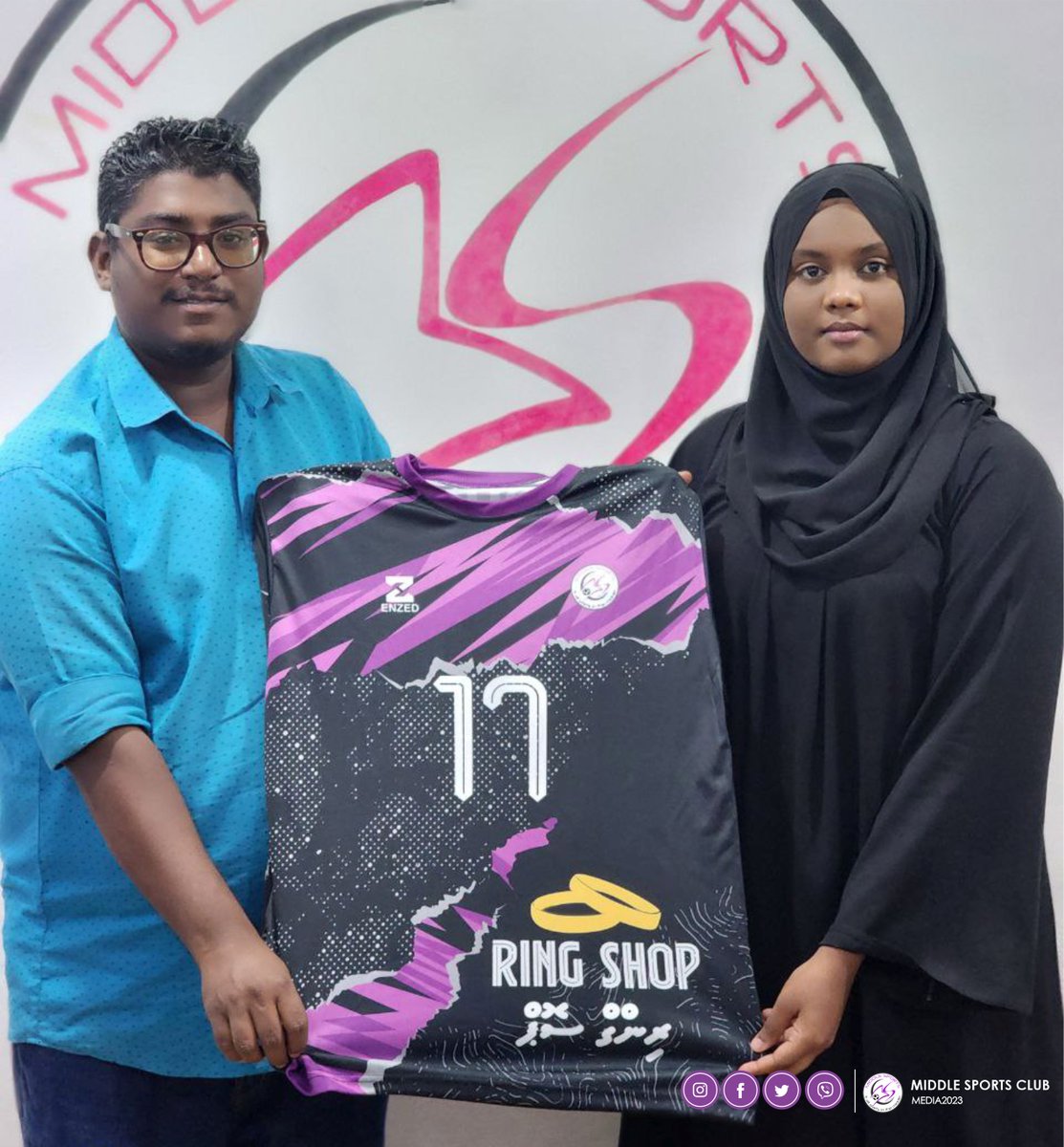 middlesc_dhidho's tweet photo. Shots from the jersey handover ceremony of the Middle Women's Volleyball Team! 🏐
#MiddleSportsClub #HaDhidhdhoo https://t.co/3B7gBZf7dK