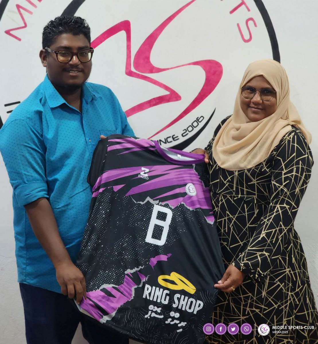 middlesc_dhidho's tweet photo. Shots from the jersey handover ceremony of the Middle Women's Volleyball Team! 🏐
#MiddleSportsClub #HaDhidhdhoo https://t.co/3B7gBZf7dK