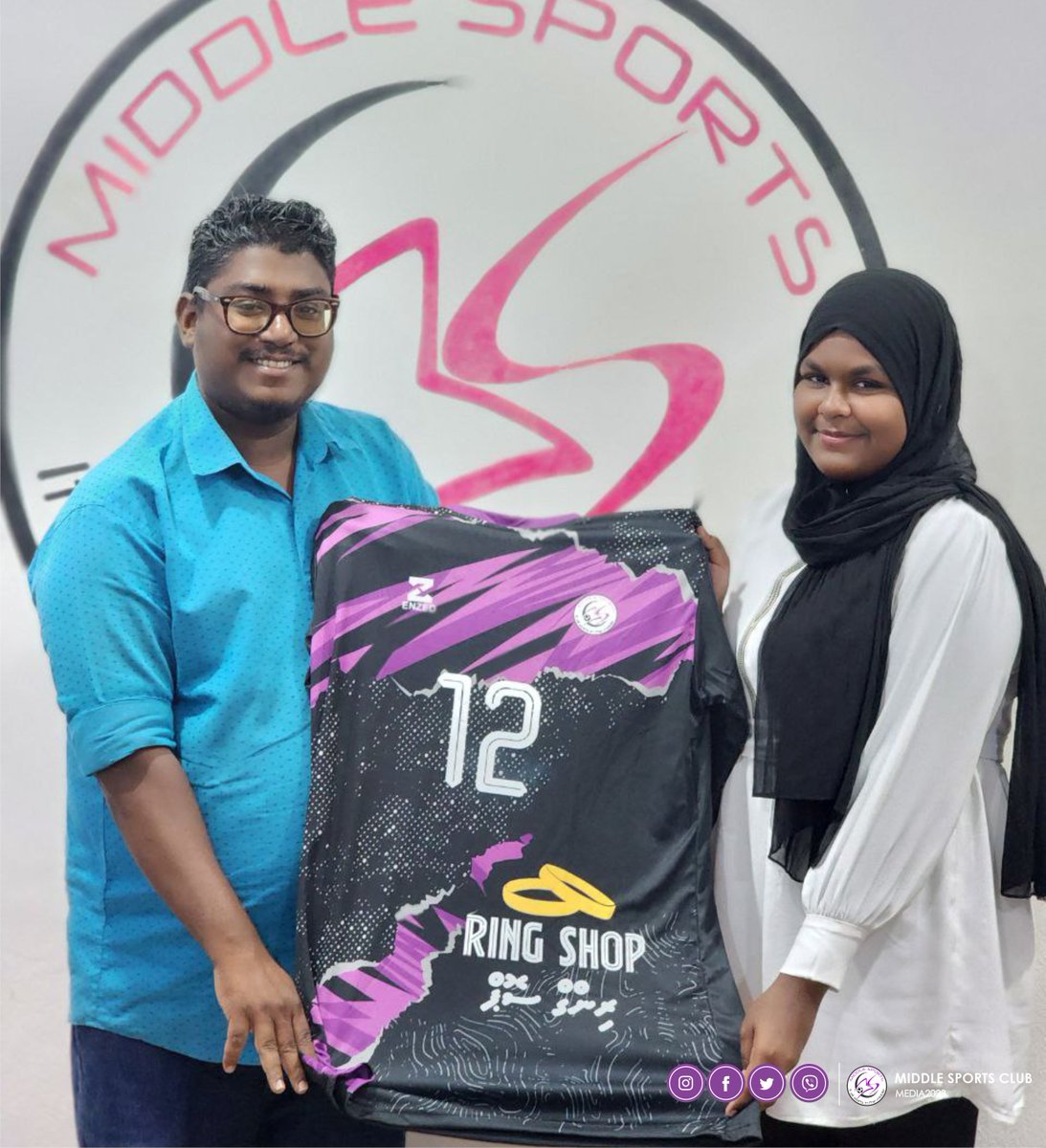 middlesc_dhidho's tweet photo. Shots from the jersey handover ceremony of the Middle Women's Volleyball Team! 🏐
#MiddleSportsClub #HaDhidhdhoo https://t.co/3B7gBZf7dK
