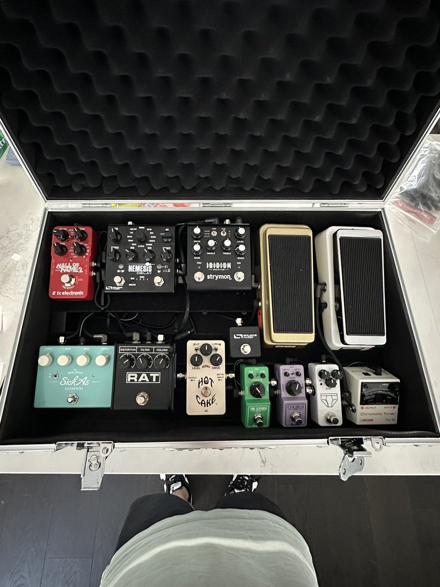 weichenbeig's tweet photo. my version of hardwork really does pay off, 4 years of putting my time and effort in building this board can’t even believe how far she’s gone 😭 https://t.co/5y3pwpVjyn