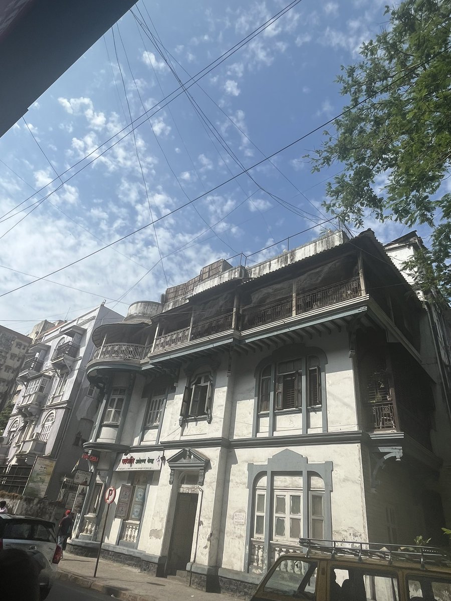 babu_vandhna's tweet photo. Early morning #architecture #tour in #Cuffe Parade https://t.co/vreNoAorka