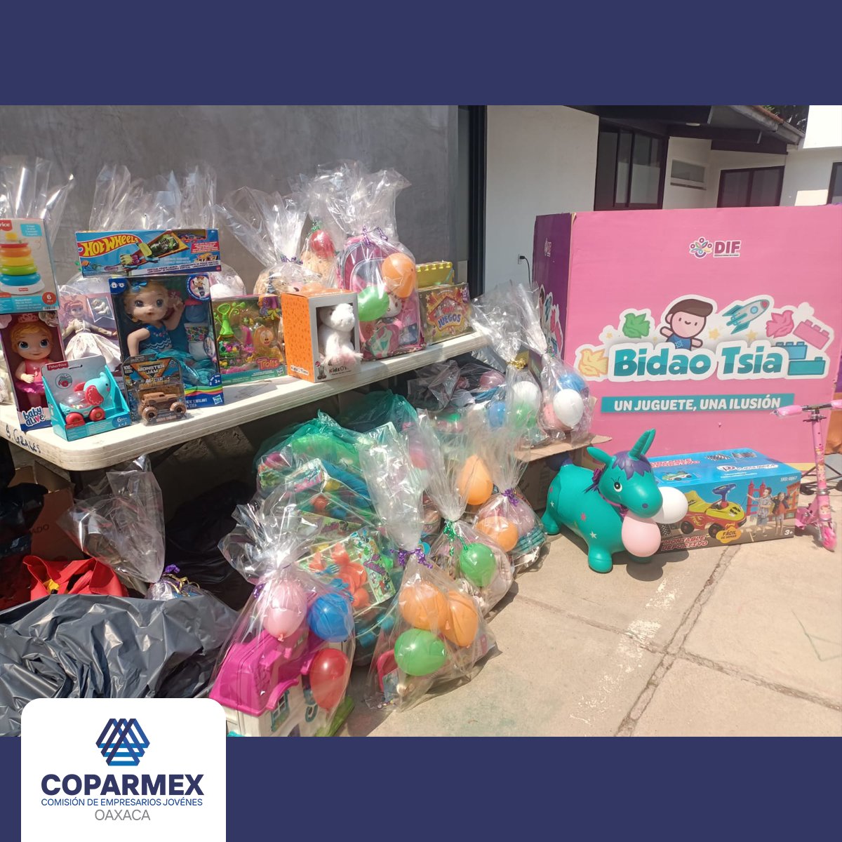 CEJCoparmexOax's tweet photo. Hoy se hizo entrega de los juguetes donados por nuestros socios COPARMEX Oaxaca al DIF Estatal encabezado por la Sra. Irma Bolaños la presidenta de la Comisión de Jóvenes @AndreacSiguenza , el Dir. Del Centro Empresarial Andres Gonzalez y Kent Mayoral https://t.co/xvmIahjRUC