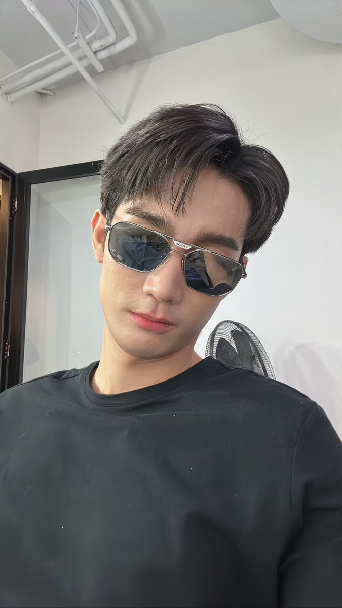 fforcejs's tweet photo. บอสกันต์คนที่เชร์มีปัญหาอะไรก็ใจถึงพึ่งได้เค้าช่วยคุณเสมอเวลาคุณมีปัญหา ไม่ว่าจะเรื่องน้อง ปัญหาส่วนตัว เค้าไปไหนเค้านึกถึงคุณตลอด เค้ายอมปรับหลายอย่างก็เพื่อเชร์ เค้าขออย่างเดียวแค่รักและเข้าใจ รวยครับขอแค่เป็นความสบายใจพอ #aBossandaBabeEP9 https://t.co/VMzwf8AILx