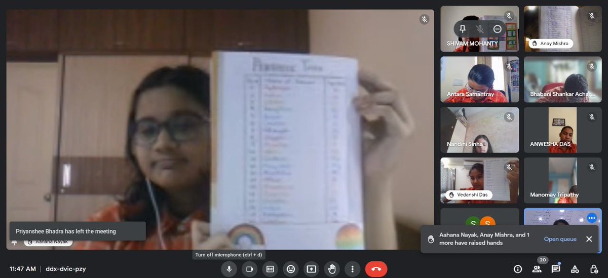 SAI_Edu_In's tweet photo. SAIoneers are engaged constructively and hence even in the virtual mode, our classroom vibrates with active learning.
#EngagedClassroom #Activelearning #Criticallearning https://t.co/7MTIhcjtA9