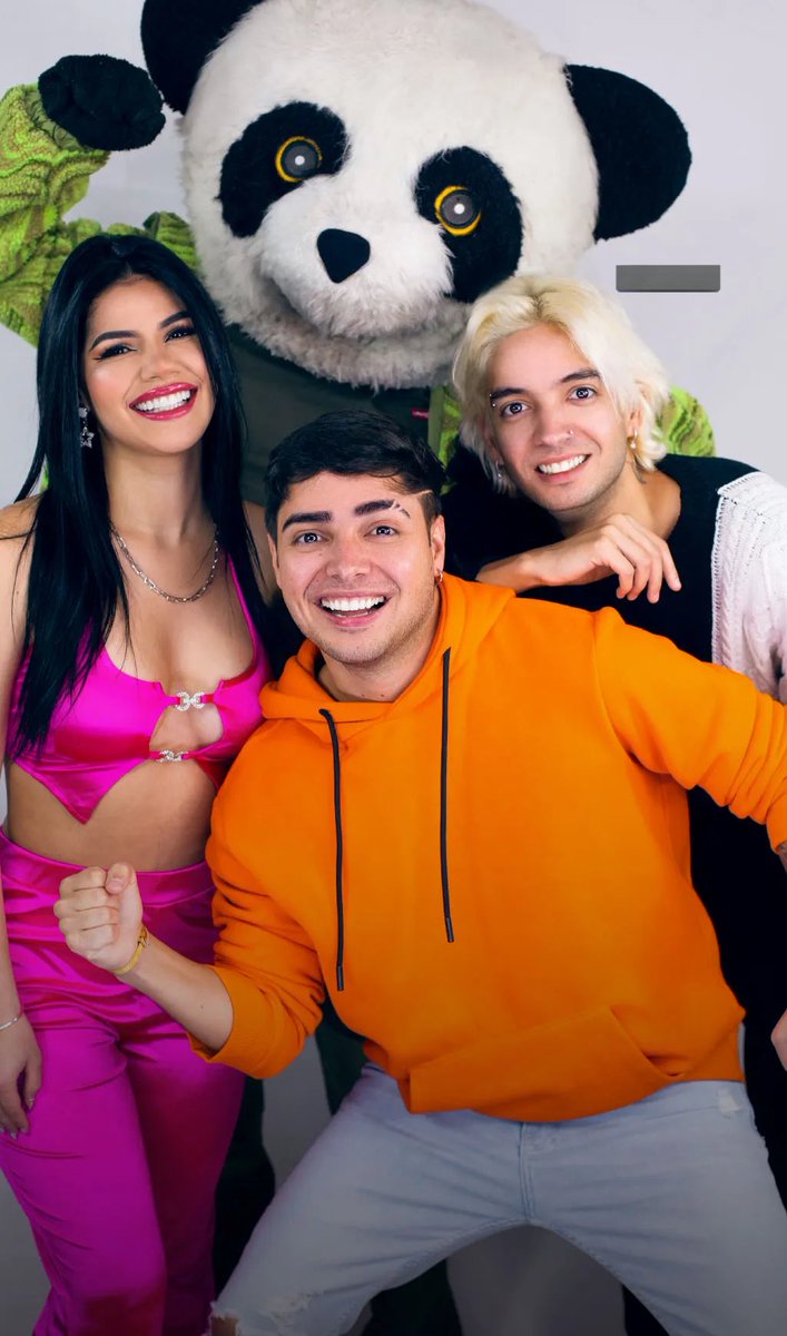 Renataventurera's tweet photo. El mejor team 😩😍❤️‍🩹 https://t.co/k3B6pKkDNq