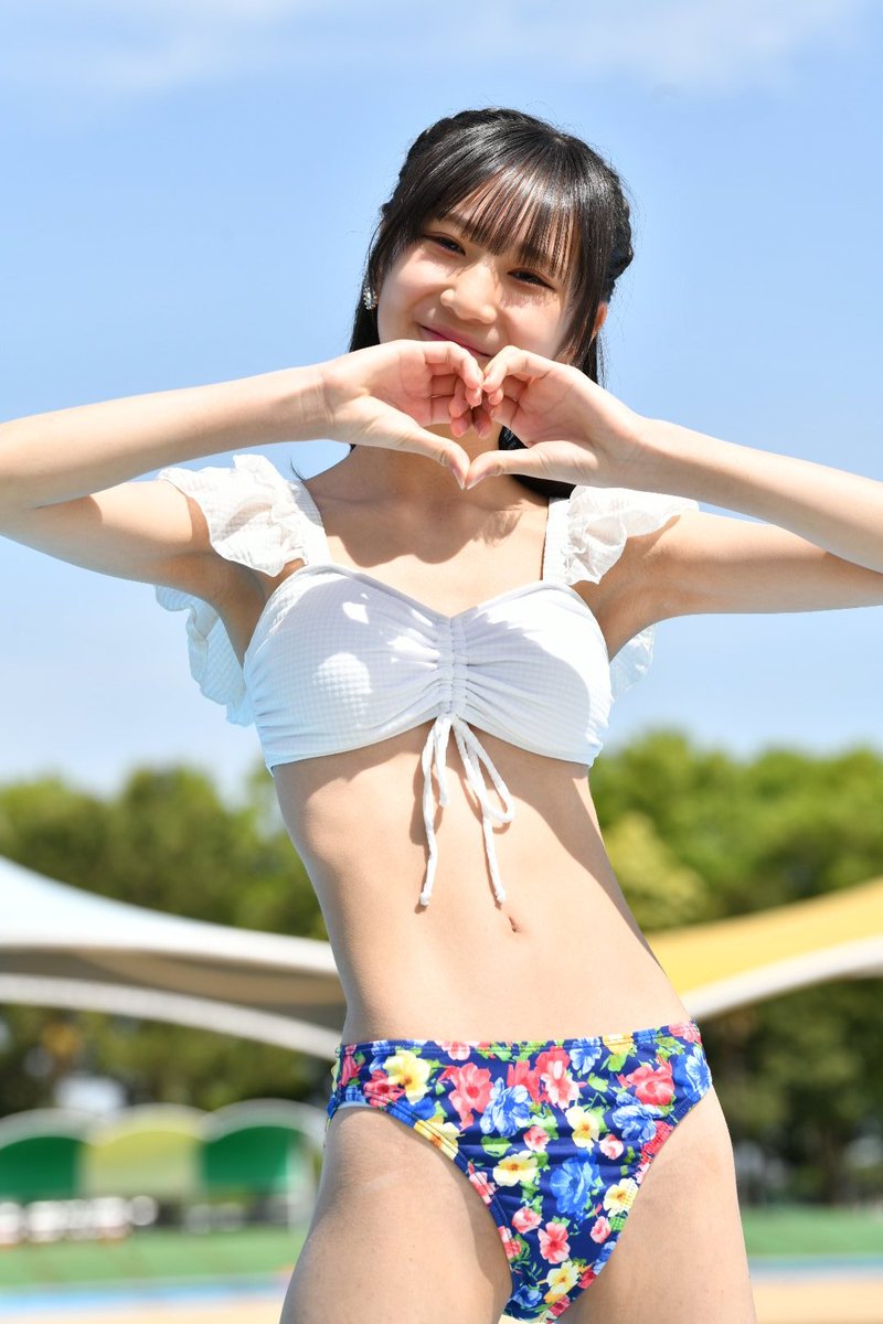 北口キャロライン美利衣　お宝私物2品とサンタ衣装とサイン入り紙袋 北口キャロライン美利衣（Nゼロ）お宝私物2品とサイン入り紙袋