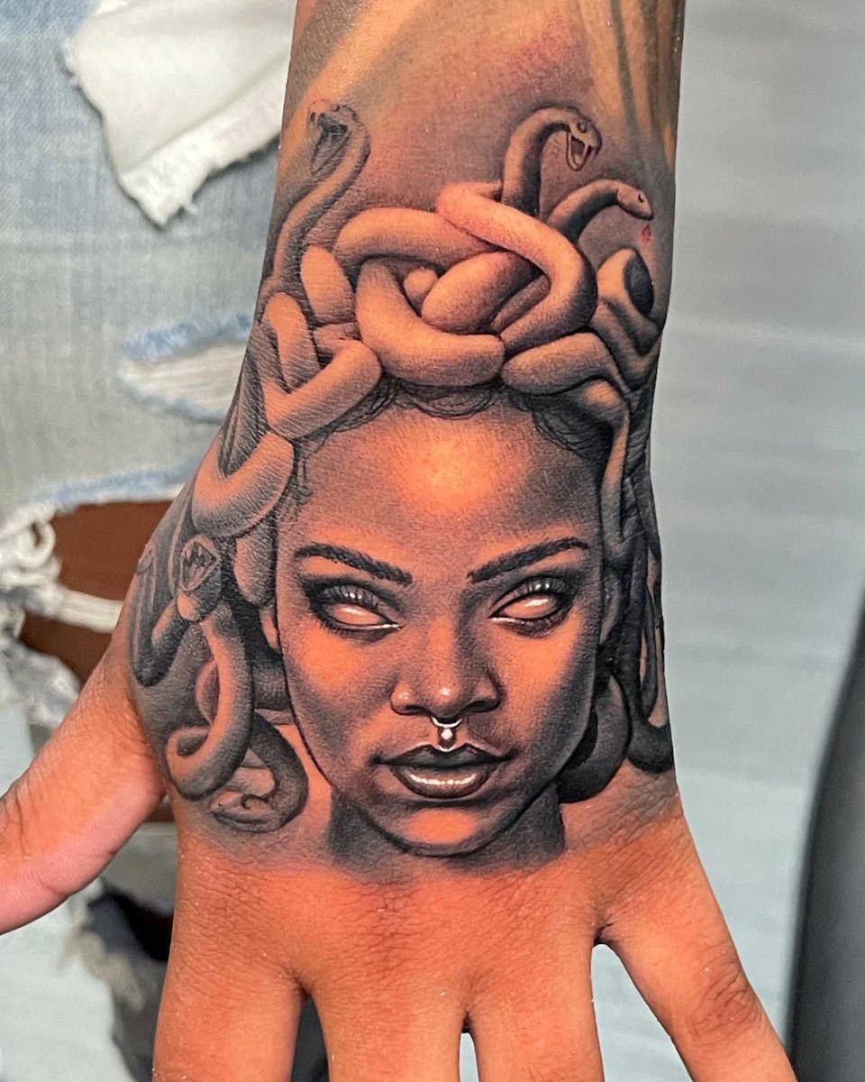 BooSkew's tweet photo. Haven’t posted a tattoo on here in a while… https://t.co/Mu7clYGe5n