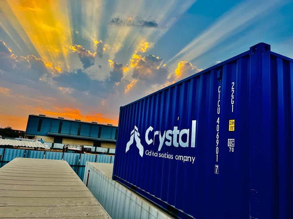 _Crystalgroup's tweet photo. Dry by nature not by sun!😉
Amazing Depot view featuring #DryContainers!

If you are looking for your cold chain solutions, connect - marketing@crystalgroup.in or
📞 9892512900
#CrystalSolutionsForYou #ColdChainlogistics #coldchainsolutions #coldstorage https://t.co/FZfF1sus1B