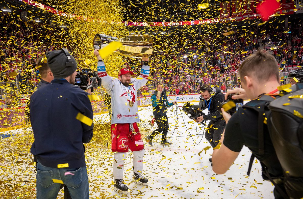 hcocelaricz's tweet photo. 💪 22 zápasů za 52 dnů aneb z předkola až pro 🏆 https://t.co/KgjUoMeu5x