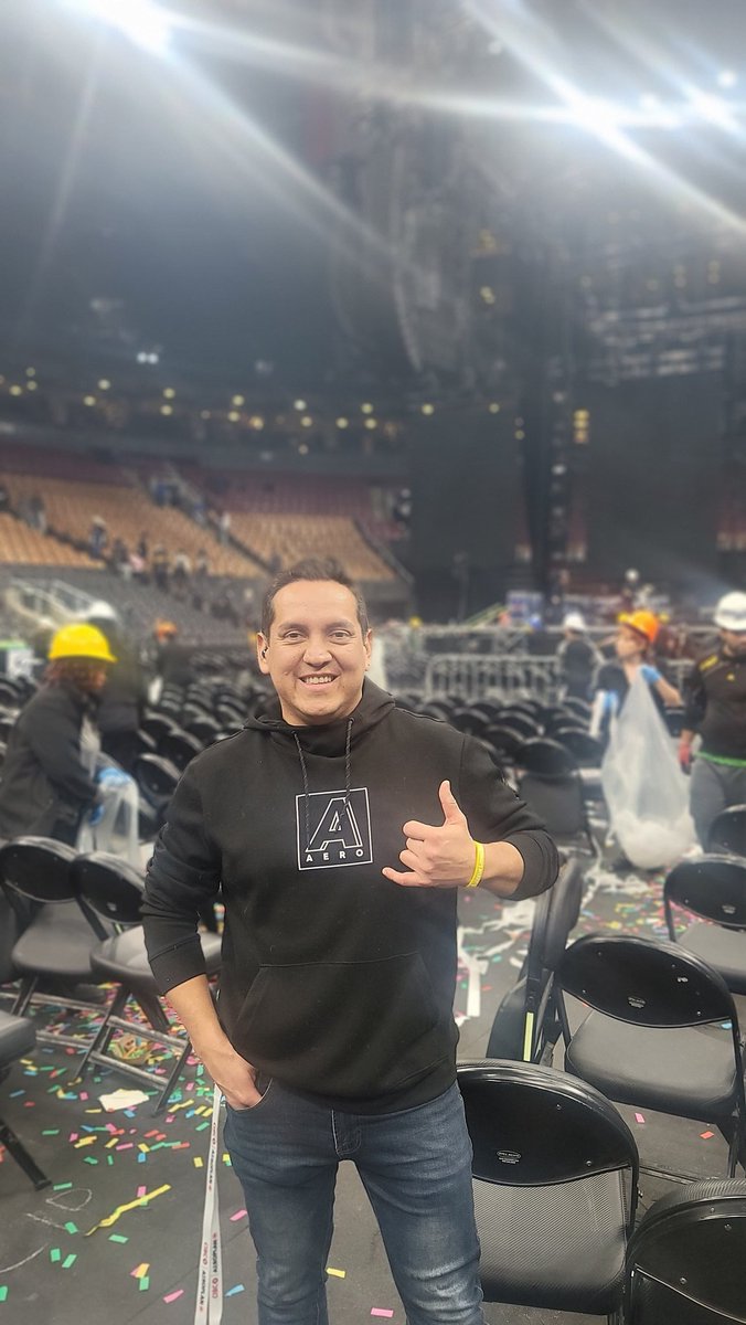 Jukarher's tweet photo. Gran experiencia en Scotiabank Arena ! Vendran muchos más... https://t.co/EhfrxNAQKn