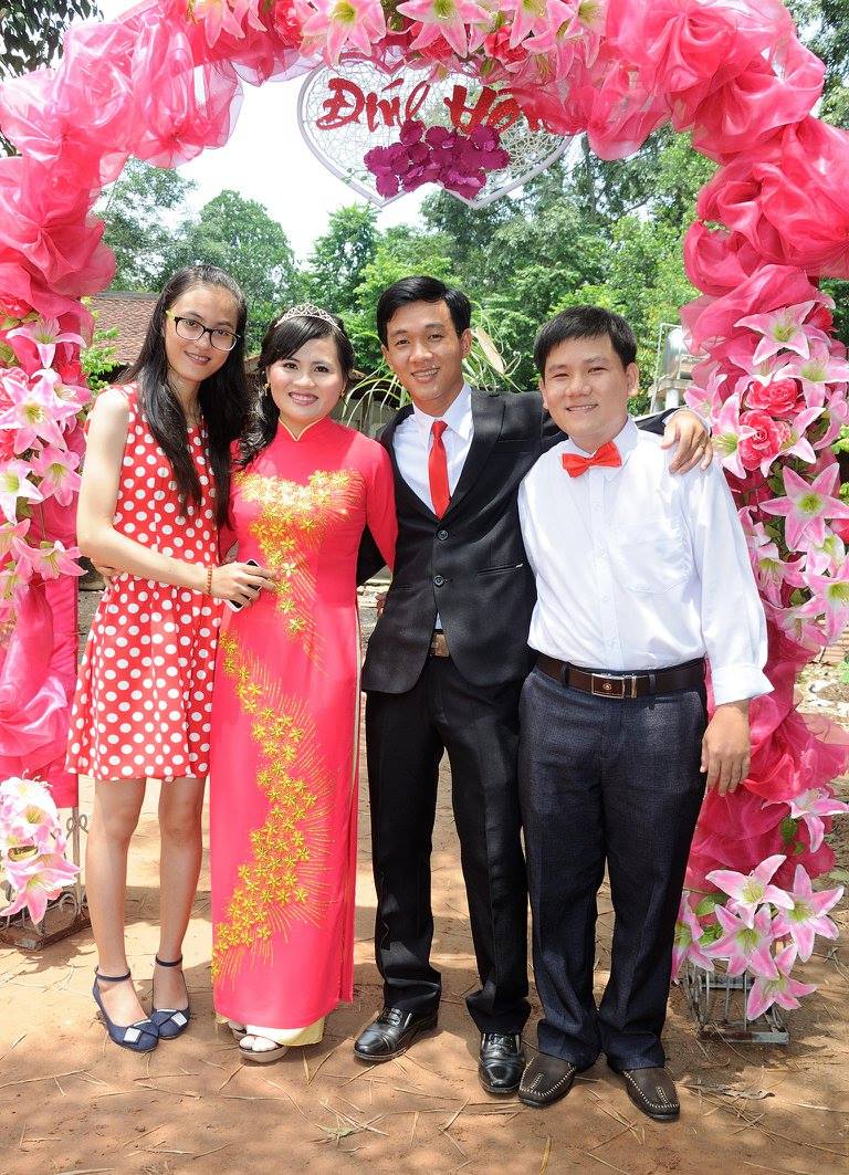 chaoban89999's tweet photo. #Thu #Duyên #Tra #ĐínhHôn https://t.co/ZAP9iVG6lD