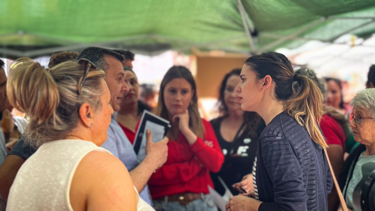 aampramadrid's tweet photo. Gracias @IreneMontero y @AleJacintoUrang por la visita al campamento y reunirse con la @aampramadrid y buscar una solución ya 🏚️💔 #VidasRotas
.
.
.
#aampra #metromadrid #solucionesya https://t.co/MuvDF8Ow0p
