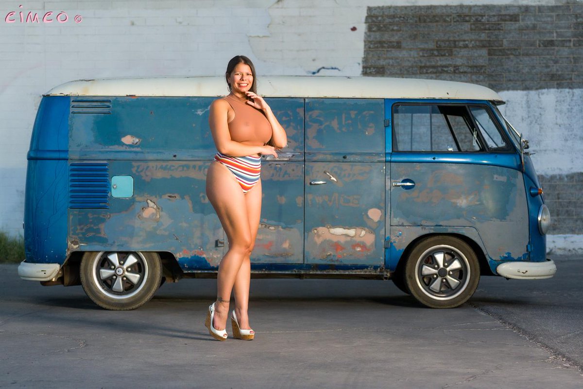 eimeouniverse's tweet photo. https://t.co/mBmVWz1JoX Striped Retro Bikini #sexy #eimeo #milf #girlnextdoor #vintage #retro #heels #platformshoes #vwbus #public #seethru #sheer #photoshoot https://t.co/Hg6acj2Squ